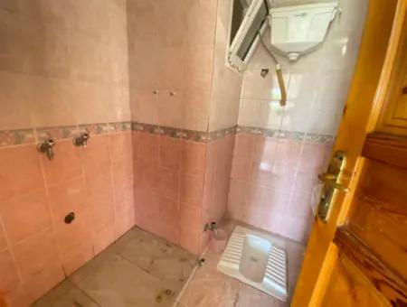 Ürkmez'de Plaja 300M Mesafede 130M2 Ayrı Mutfaklı Satılık 3+1 Daire