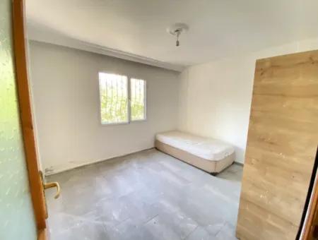 Ürkmez'de Plaja 300M Mesafede 130M2 Ayrı Mutfaklı Satılık 3+1 Daire