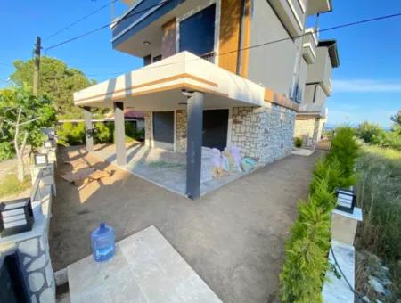 Doğanbey De Tek Mustakil Yerden Isıtma Ultra Lüx Satılık 3+1 Villa