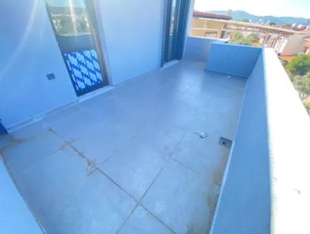 Doğanbey De Denize 300M2 Mustakil Bahçeli Satılık 3+1 Villa
