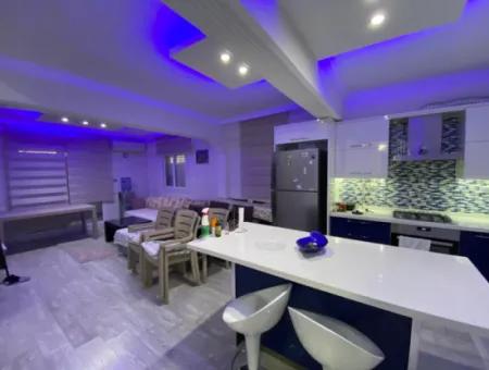 Seferihisar Ürkmezde Tek Müstakil Denize 50 Mt Satılık 4+1 Yazlık