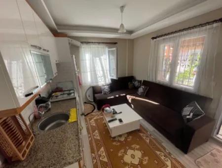 Seferihisar Ürkmezde Bahçeli Satılık 2+1 Daire