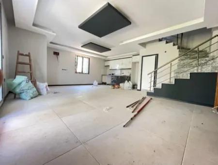 Doğanbey De Denize Yakın Tek Müstakil Bahçeli 3+1 Villa