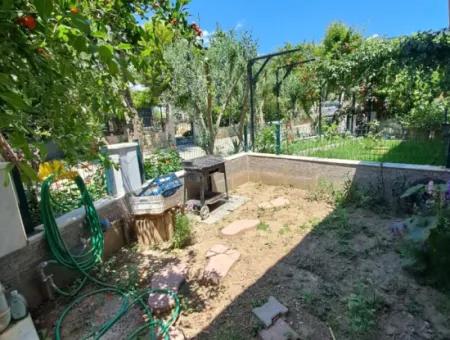 Özdere'de Denize Yürüme Mesafesinde Satılık 4+1 Villa