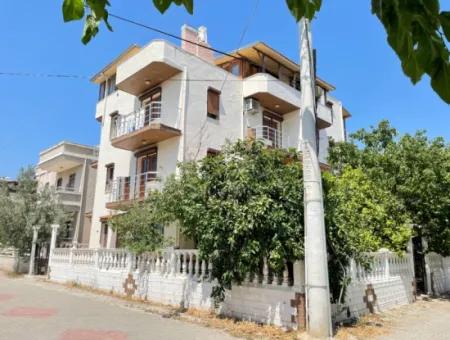 Seferihisar Ürkmez'de Plaja 50M Mesafede Uygun Satılık 2+1 Daire