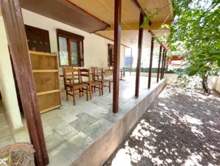 Seferihisar Ürkmez'de Plaja 50M Mesafede Uygun Satılık 2+1 Daire