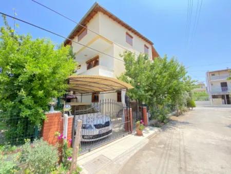 Doğanbey Merkezinde Denize 350M2 Ultra Lüx 7+2 Villa