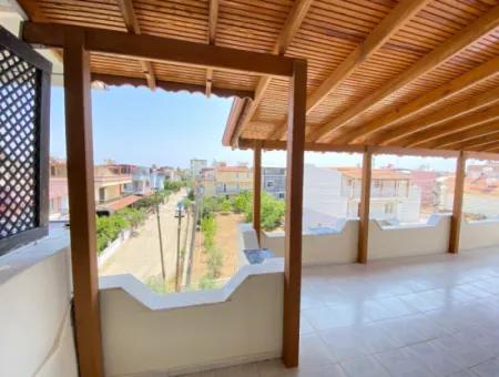 Doğanbey Merkezinde Denize 350M2 Ultra Lüx 7+2 Villa