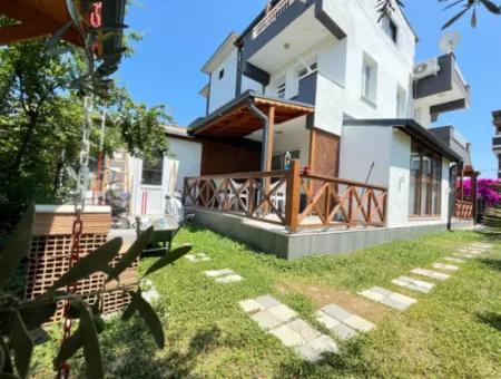 Doğanbeyde Kapali Otoparkı Denize 550M2 Ultra Lüx Satılık 3+1 Villa