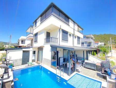 Doğanbey De Akıllı Ve Köşe Villa 4+1 Özel Tasarım Satılık Ful Eşyalı