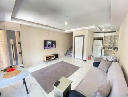 Seferihisar Payamlı De Köşe Villa Geniş Bahçeli Satılık 3+1 Villa