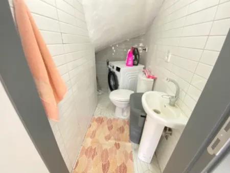 Seferihisar Payamlı De Köşe Villa Geniş Bahçeli Satılık 3+1 Villa