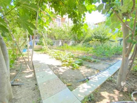 Doğanbey De Köşe Villa Tek Müstakil Geniş Bahçeli Ultra Lükx Satılık 4+1 Villa
