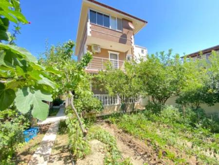 Doğanbey De Köşe Villa Tek Müstakil Geniş Bahçeli Ultra Lükx Satılık 4+1 Villa