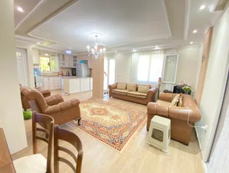 Doğanbey De Köşe Villa Tek Müstakil Geniş Bahçeli Ultra Lükx Satılık 4+1 Villa