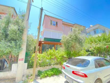 Ürkmez De Merkezde Denize 350M Geniş Ferah Yapılı Satılık 2+1 Daire