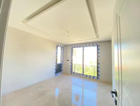 Seferihisar Doğanbey Merkez'de 200M2 Arsa İçin'de Müstakil Sıfır Satılık 3+1 Dubleks Villa