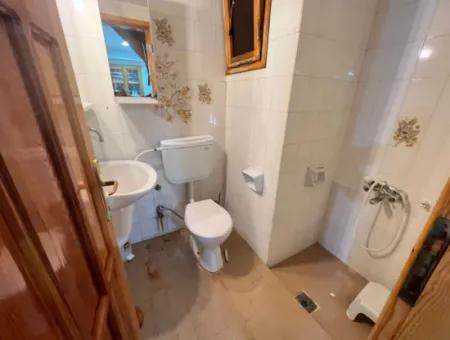 Seferihisar Ürkmezde Deniz Tarafınde Satılık 3+1 Villa
