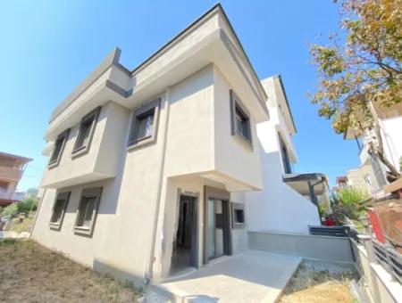 Seferihisar Doğanbey Bahçeli Denize 500Mt Satılık 2+1 Villa
