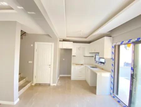 Seferihisar Doğanbey Bahçeli Denize 500Mt Satılık 2+1 Villa