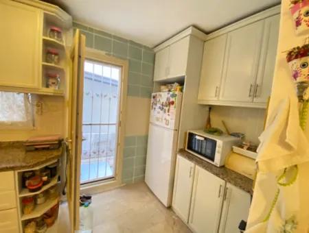 Seferihisar Doğanbeyde Yıldız Tur Sitesi Demize 50Mt Satılık 3+1 Villa