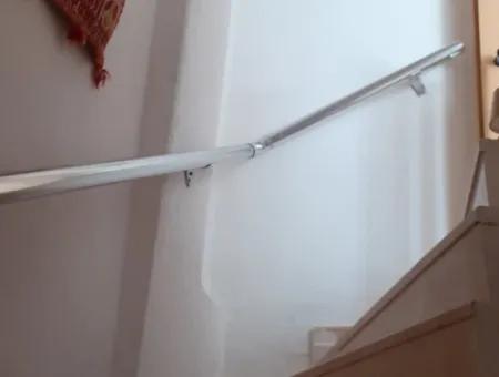 Seferihisar Doğanbeyde Yıldız Tur Sitesi Demize 50Mt Satılık 3+1 Villa