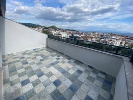 Özdere De Full Deniz Manzaralı Geniş Bahçeli Satılık 4+1 Villa