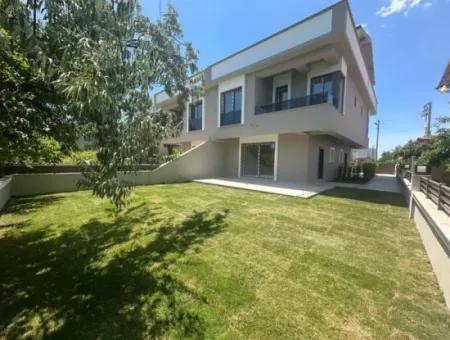 Özdere De Büyük Bahçeli Denize Yürüme Mesafesinde 3+1 Villa