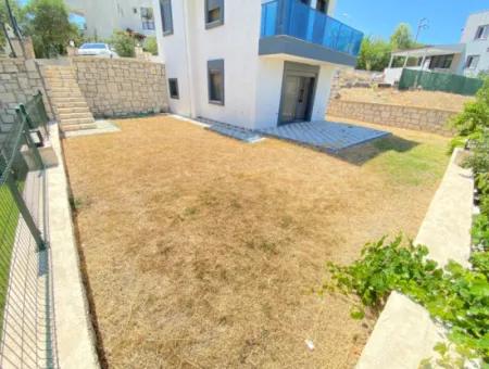 Akarcada Full Deniz Manzaralı Tek Mustakil Satılık 4+2 Villa