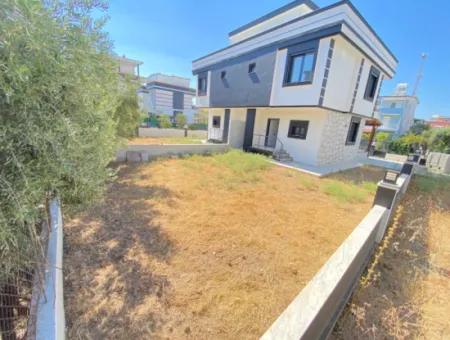 Seferihisar Doğanbey De Köşe Villa Denize 750Mt Satılık 3+1