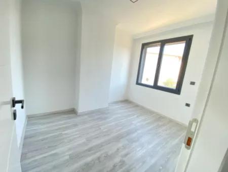 Seferihisar Doğanbey De Köşe Villa Denize 750Mt Satılık 3+1