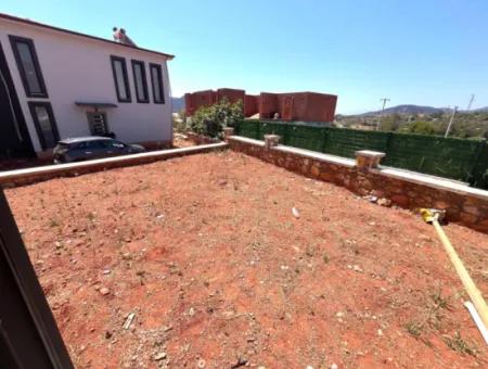 Seferihisar Doğanbey De Yerden Istmal Salon Mutfak Ayrı Satılık 3+1 Villa