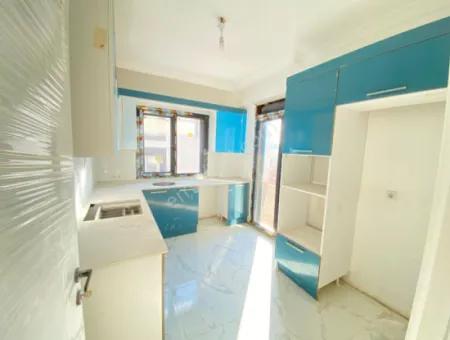 Seferihisar Doğanbey De Yerden Istmal Salon Mutfak Ayrı Satılık 3+1 Villa