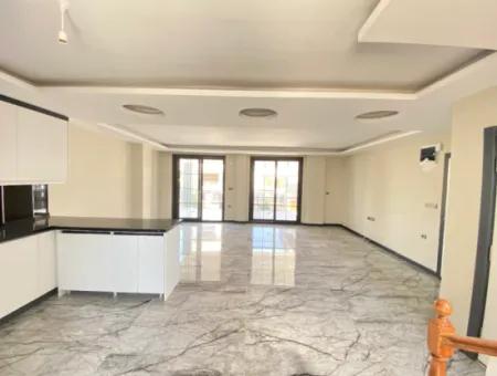 Seferihisar Doğanbeyde Tek Mustakil Havuzlu Satılık 3+1 Villa