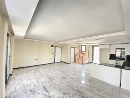 Seferihisar Doğanbeyde Tek Mustakil Havuzlu Satılık 3+1 Villa