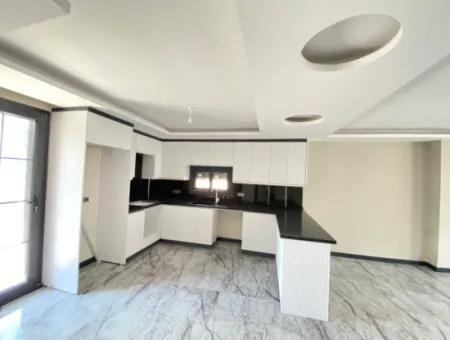 Seferihisar Doğanbeyde Tek Mustakil Havuzlu Satılık 3+1 Villa