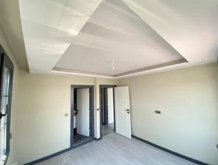 Seferihisar Doğanbeyde Tek Mustakil Havuzlu Satılık 3+1 Villa