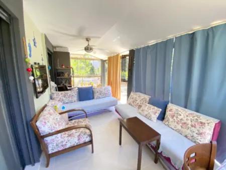 Ürkmez De Lokasyonu Merkezi Konumda Lüks Deniz 400Mt Satılık 3+1 Dublex Daire