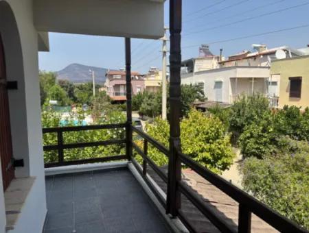 Ürkmezde Siterisinde Havuzlu Denize 400Mt Satılık 4+1 Villa
