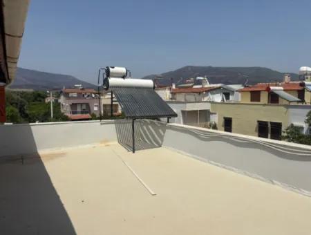 Ürkmezde Siterisinde Havuzlu Denize 400Mt Satılık 4+1 Villa