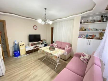 Ürkmez De Kat Kaloriferli Merkezi Konumda Satılık 2+1 Lüks Daire