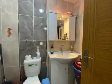 Ürkmez De Kat Kaloriferli Merkezi Konumda Satılık 2+1 Lüks Daire