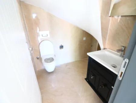 Seferihisar Ürkmezde Denize Tarafında Satılık 3+1 Villa