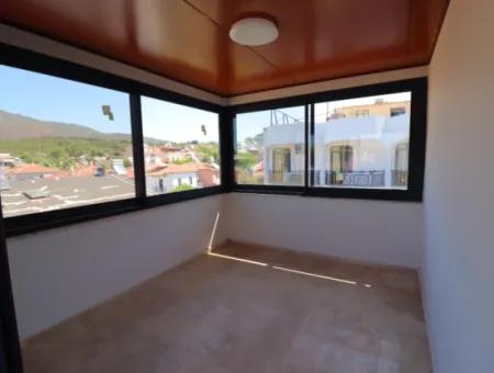 Seferihisar Ürkmezde Denize Tarafında Satılık 3+1 Villa