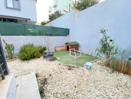 Ürkmez De Full Deniz Kelepir Villa Bahçeli Satılık 3+1 Villa