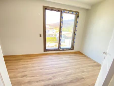 Seferihisar Ürkmez De Full Deniz Bahçeli Satılık 2+1 Villa