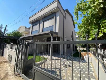 Özdere De Deniz Tarafında Ayrı Mutfak Ultra Lüx Satılık 3+1 Villa