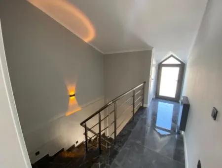 Özdere De Deniz Tarafında Ayrı Mutfak Ultra Lüx Satılık 3+1 Villa