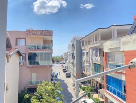 Ürkmez Merkez'de Plaja 100M Satılık 2+1 Uygun Yatırımlık Daire