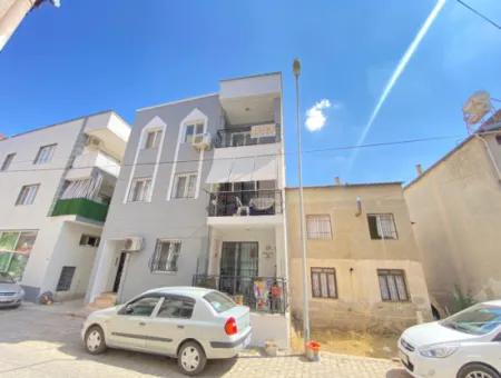 Ürkmez Merkez'de Plaja 100M Satılık 2+1 Uygun Yatırımlık Daire